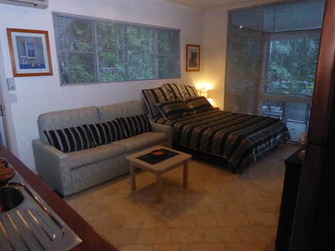 Montauk Rainforest Retreat - Tourism Townsville 2