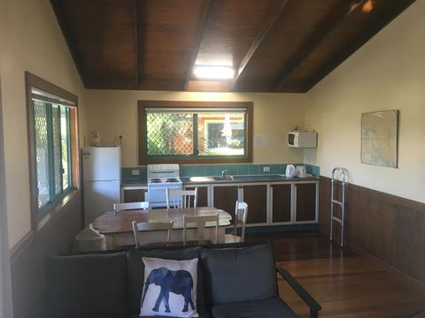 Moore Park Beach Huts - Tourism Townsville 2