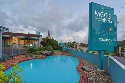 Motel In Nambour - Tourism Townsville 2