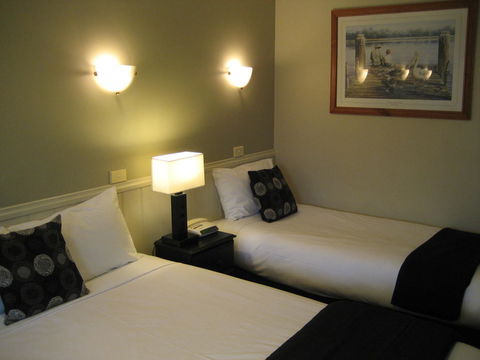 Motel Warrnambool - Tourism Townsville 3