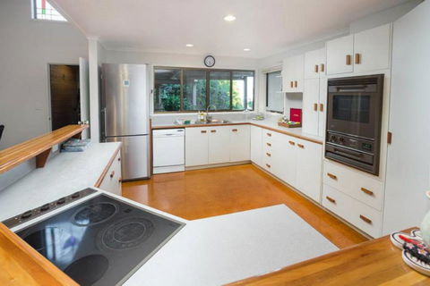Mt Glorious Getaways - Tourism Townsville 3