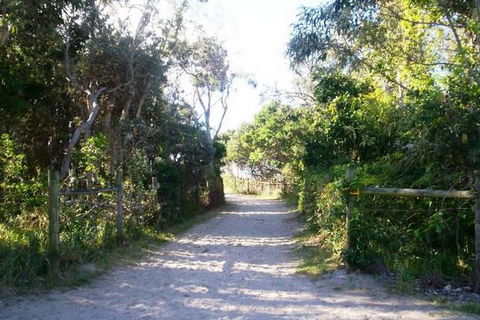 Mudjimba Esplanade Villa - Tourism Townsville 2