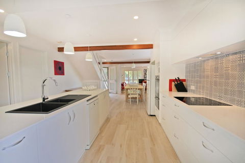 Mudjimba Sands, Mudjimba, Pet Friendly, BOND 500, LINEN INCLUDED, WIFI - Tourism Townsville 2