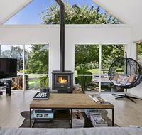 Nafplio Luxury hideaway with open fireplace on 3 acre vineyard water views close to wineries - Tourism Townsville