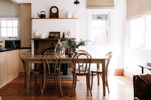 Ned Kellys Marlo Cottage - In The Best Beechworth Location - Tourism Townsville 3