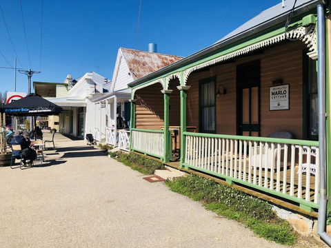 Ned Kellys Marlo Cottage - In The Best Beechworth Location - Tourism Townsville 1