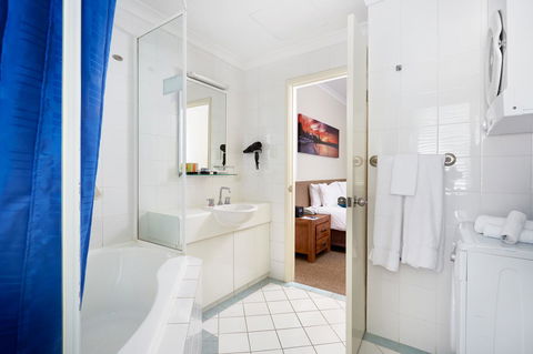Broadwater Resort Como - Tourism Townsville 9