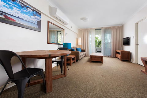 Broadwater Resort Como - Tourism Townsville 11
