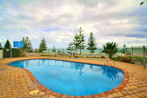 Scarborough Beach Front Resort - Shell Ten - Tourism Townsville 12