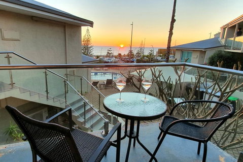 Scarborough Beach Front Resort - Shell Ten - Tourism Townsville 7