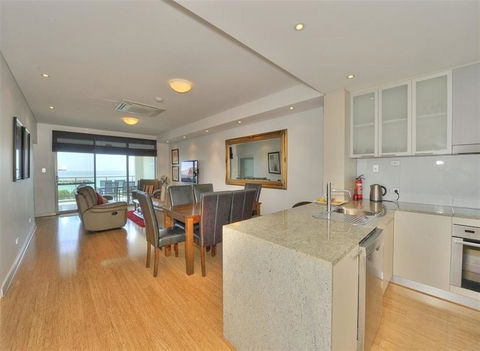 Nautica Residences Mandurah - Tourism Townsville 6