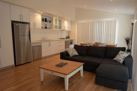 Cape Villas Dunsborough Unit 2 - Tourism Townsville 0