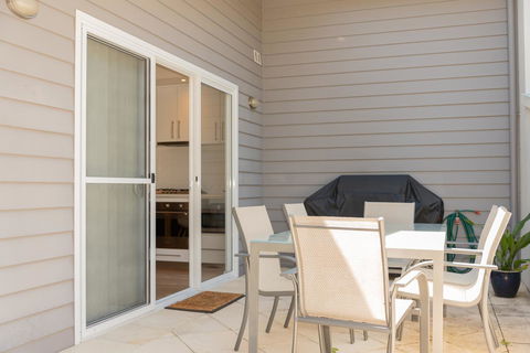 Cape Villas Dunsborough Unit 2 - Tourism Townsville 18