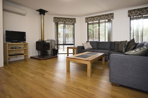 Margaret River Hideaway & Farmstay - Tourism Townsville 8