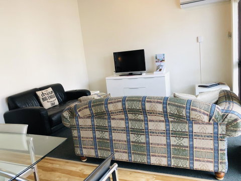 Seashore Memories - Sleeps 3 - Tourism Townsville 4