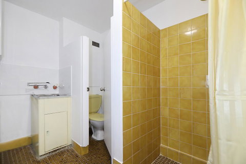 West Beach Lagoon 202 - Quiet & Ground Floor! - Tourism Townsville 13