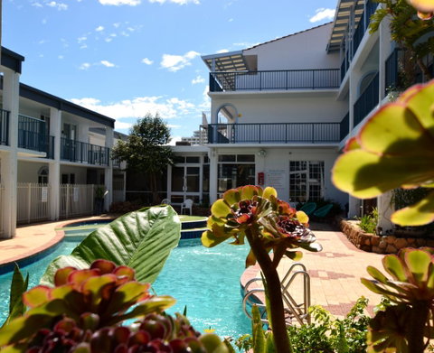 West Beach Lagoon 202 - Quiet & Ground Floor! - Tourism Townsville 0
