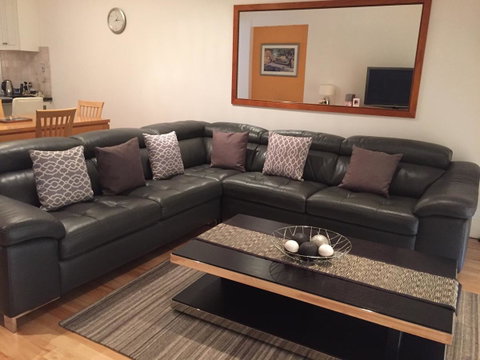 West End District Apartments - Tourism Townsville 1