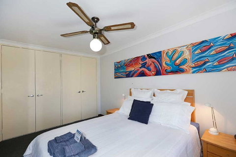 Beachfront @ Scarbs - Tourism Townsville 7