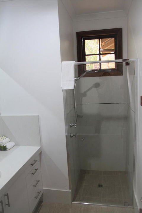 Riverglen Chalets - Tourism Townsville 15