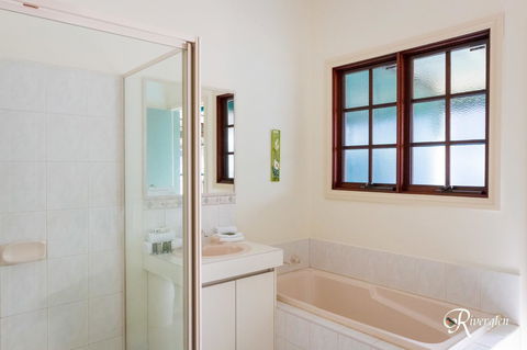 Riverglen Chalets - Tourism Townsville 20