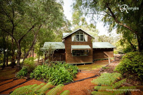 Riverglen Chalets - Tourism Townsville 30