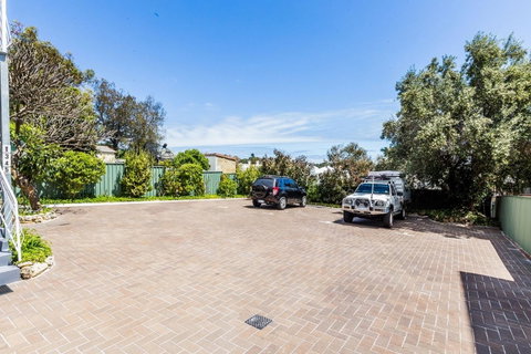Stirling Apartments - Studio 1 - Tourism Townsville 5