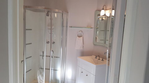 Stirling Apartments - Studio 1 - Tourism Townsville 3