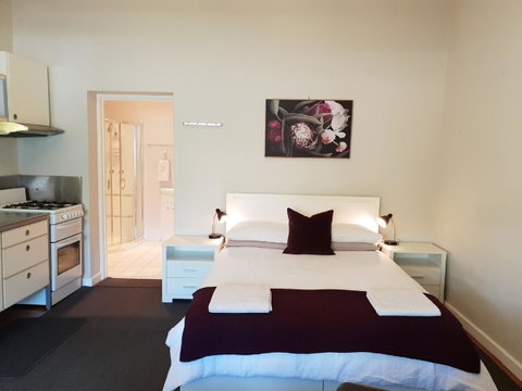 Stirling Apartments - Studio 1 - Tourism Townsville 8