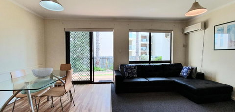 West Beach Lagoon 208 â€“ Great Value! - Tourism Townsville 4