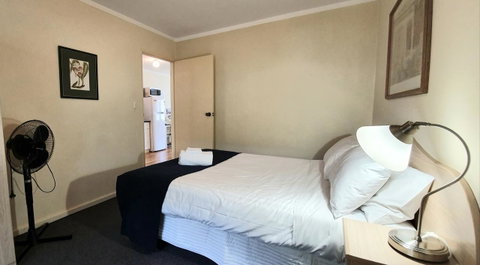 West Beach Lagoon 208 â€“ Great Value! - Tourism Townsville 3