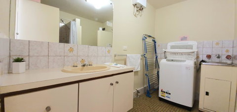 West Beach Lagoon 208 â€“ Great Value! - Tourism Townsville 8