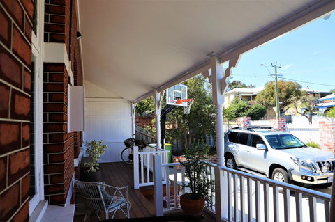Fremantle Heritage Home For You To Enjoy! - Tourism Townsville 6