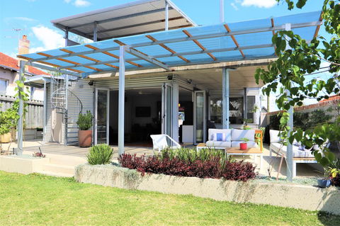 Fremantle Heritage Home For You To Enjoy! - Tourism Townsville 9