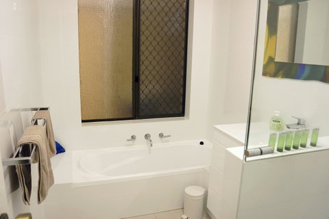 Suffolk House - Tourism Townsville 15