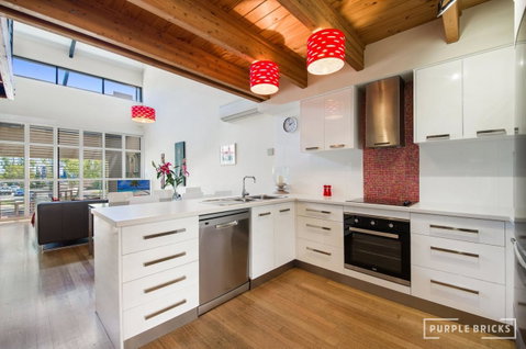 Spacious Central Townhouse - Tourism Townsville 3