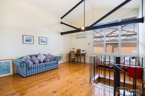 Spacious Central Townhouse - Tourism Townsville 5
