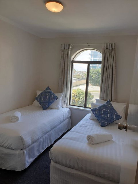 West Beach Lagoon 107 - Great Value - Tourism Townsville 2