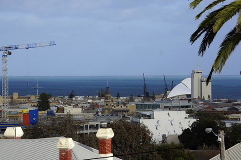 Studio 208 With Ocean Views - Tourism Townsville 22