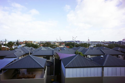 Studio 208 With Ocean Views - Tourism Townsville 18