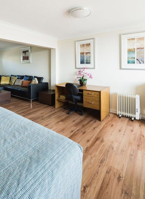 Studio 208 With Ocean Views - Tourism Townsville 12