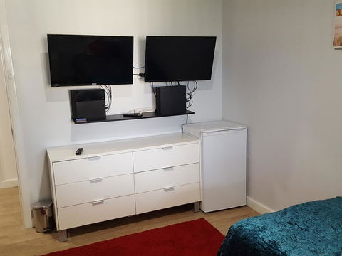 Palm Beach Bed & Breakfast - Tourism Townsville 1