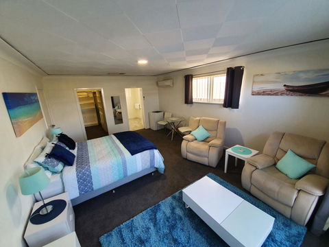 Palm Beach Bed & Breakfast - Tourism Townsville 21