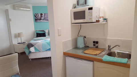 Palm Beach Bed & Breakfast - Tourism Townsville 11