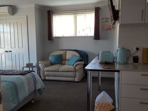 Palm Beach Bed & Breakfast - Tourism Townsville 13