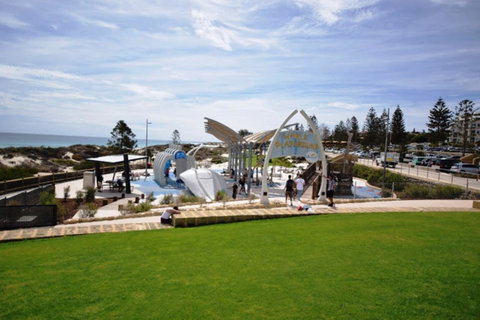 West Beach Lagoon 211 â€“ Great Views - Tourism Townsville 31