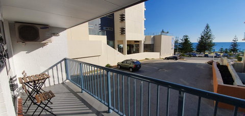 West Beach Lagoon 211 â€“ Great Views - Tourism Townsville 15