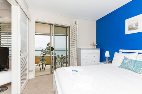 The White Pearl Penthouse - Tourism Townsville 9