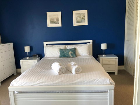 The White Pearl Penthouse - Tourism Townsville 6