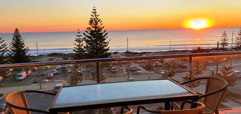 The White Pearl Penthouse - Tourism Townsville 23